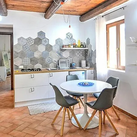 Di Claudia 2, Locazione Turistica * ספולטו